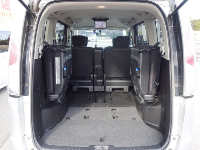 セレナ ワゴン 4WD 両側電動スライドドア 横滑り防止機能 ナビ（2880）