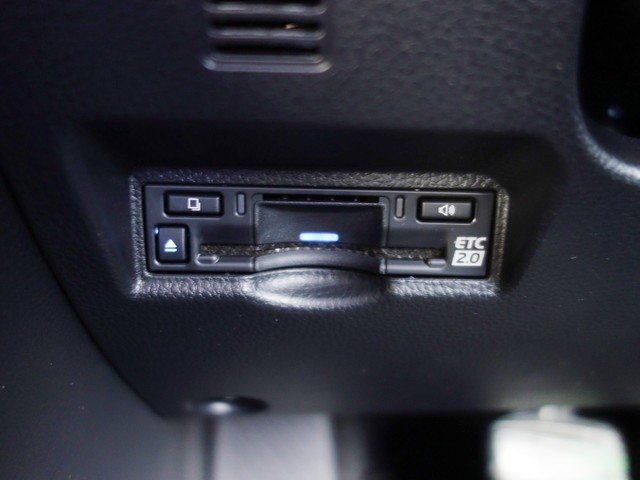 ノア ハイブリッドS-Z 4WD 寒冷地仕様 両側電動スライドドア（3219）
