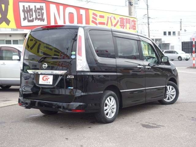 セレナ ﾊｲｳｪｲｽﾀｰ 4WD 左側電動スライドドア 横滑り防止装置（3591）